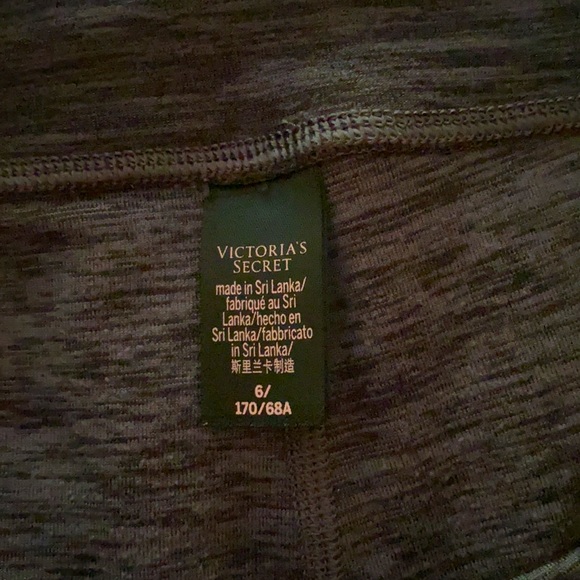 EUC perfect leggings - Picture 4 of 4